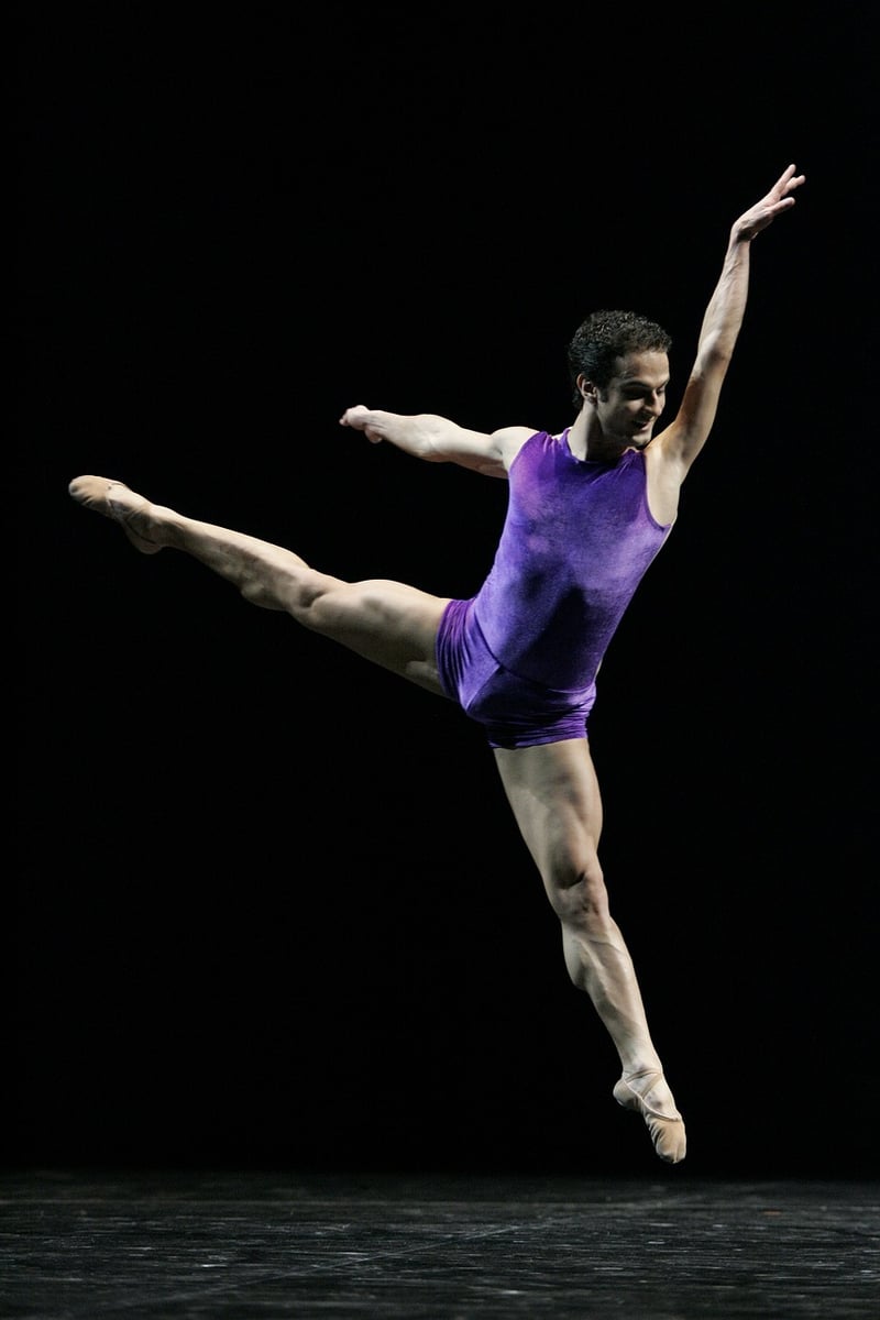 Contemporary dancer
